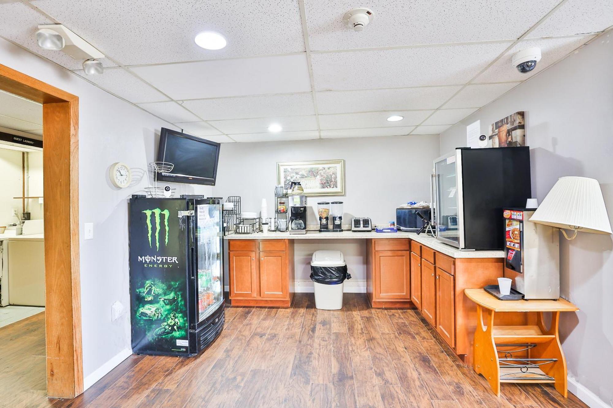 Oyo Mn, Canterbury Park Hotel Pipestone