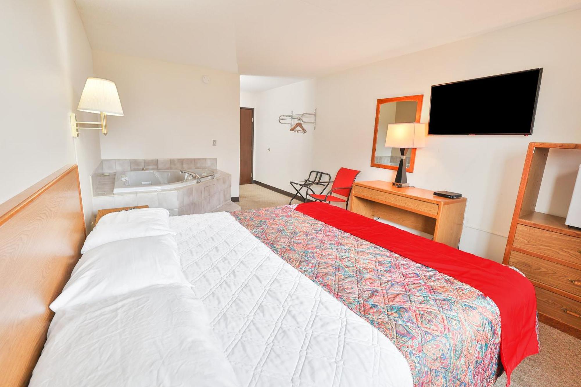 Oyo Mn, Canterbury Park Hotel