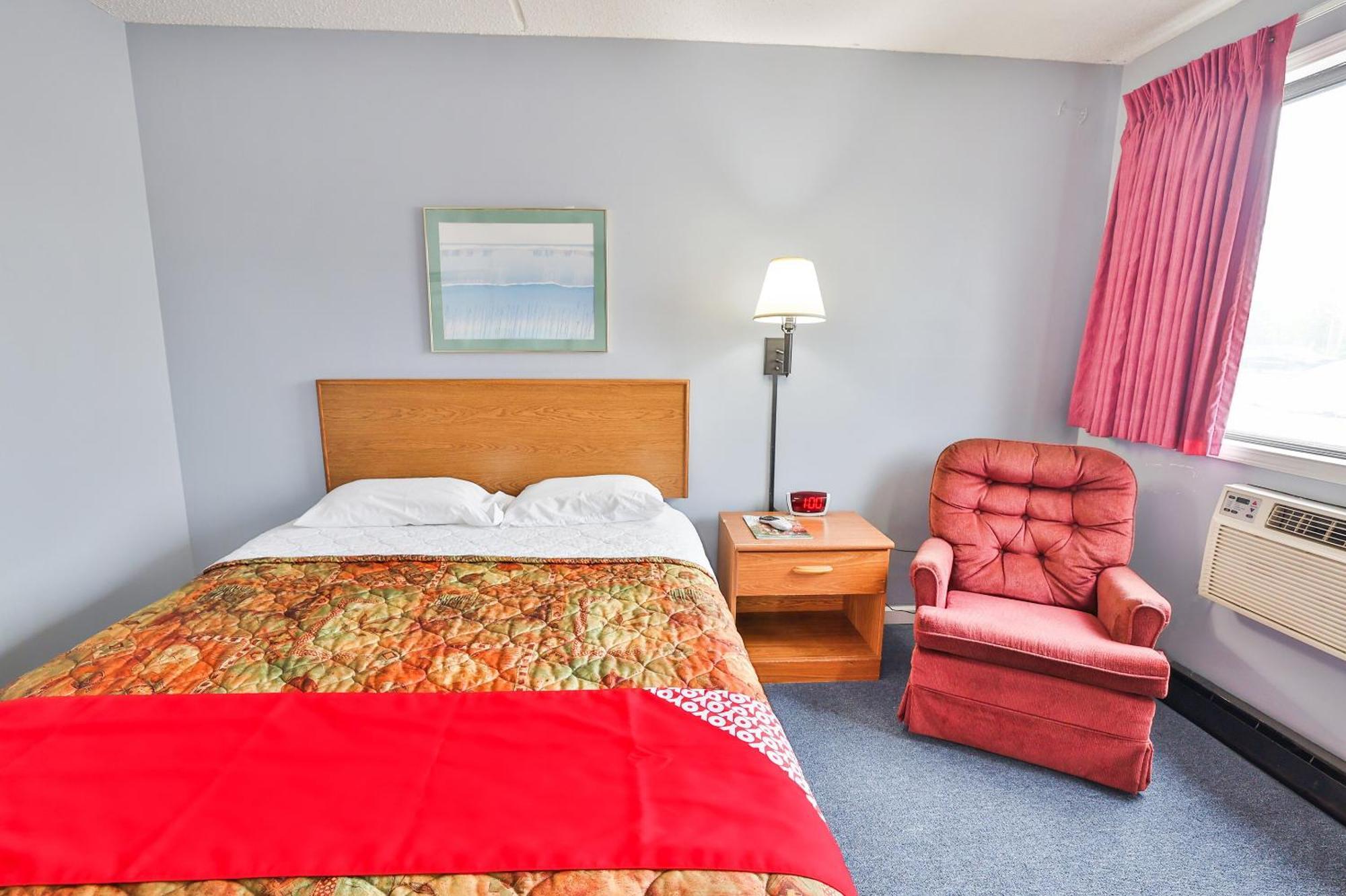 Oyo Mn, Canterbury Park Hotel 3*