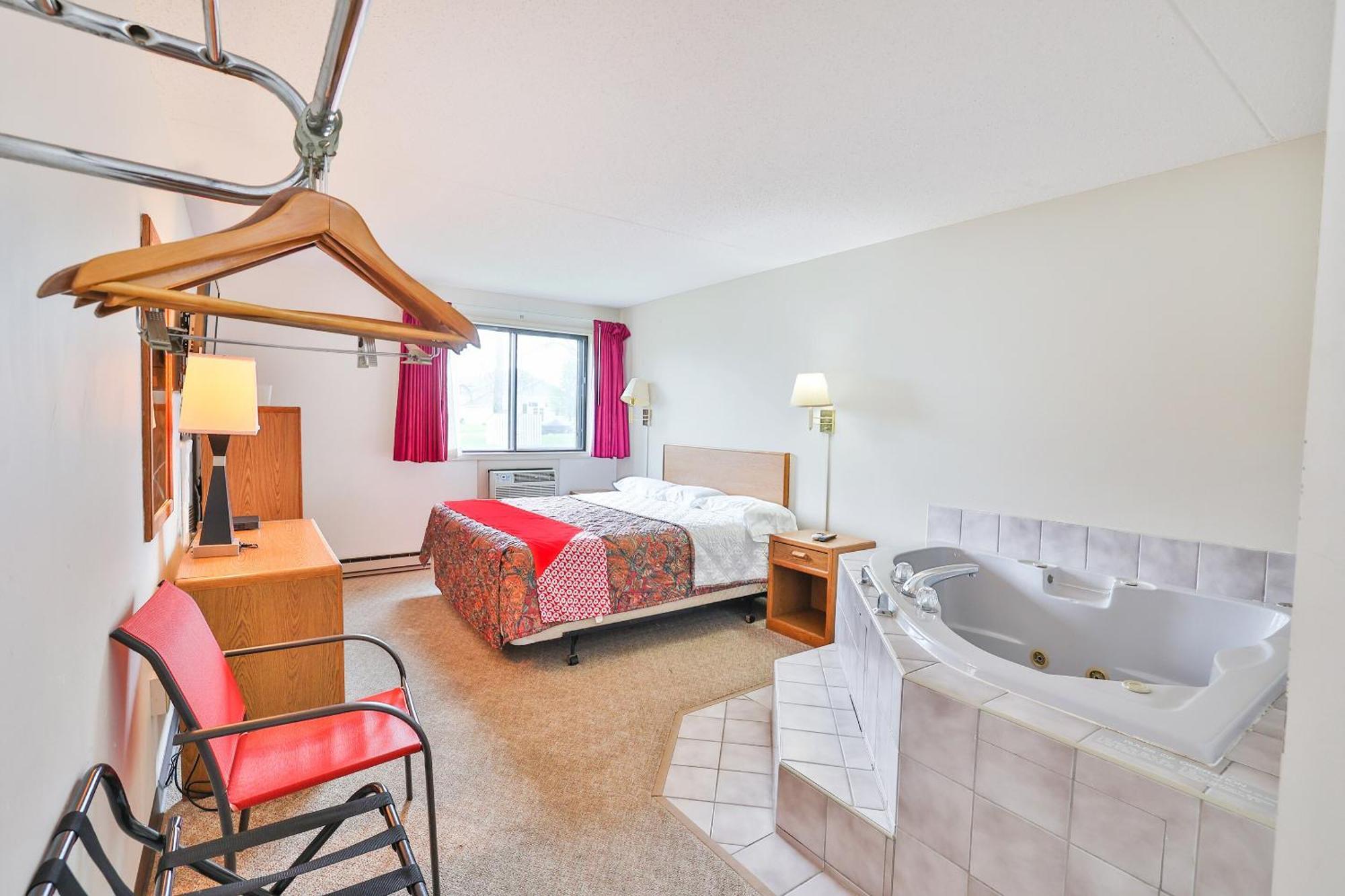 Oyo Mn, Canterbury Park Hotel 3*
